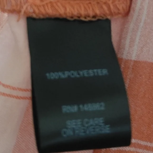 🌻 TORRID - 2X Peach 🍑 & White Halter Crop Top - Picture 5 of 7